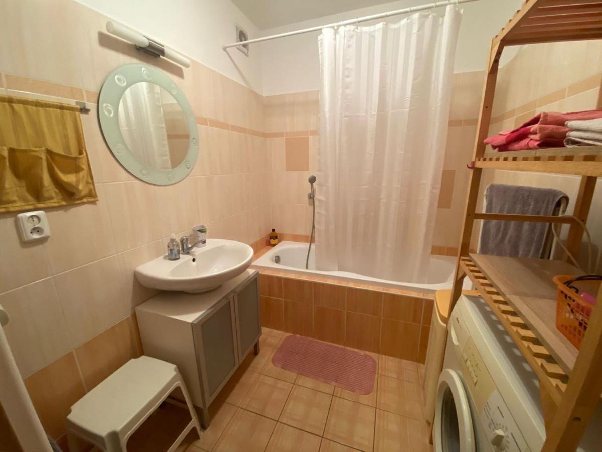 Apartman Tanas Atlantis Tabor Lägenhet Exteriör bild